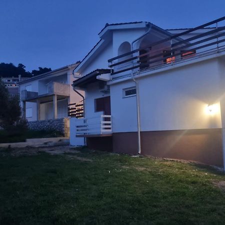 Apartmani Rab - Adrijana & Aleksandra Banjol Exterior photo