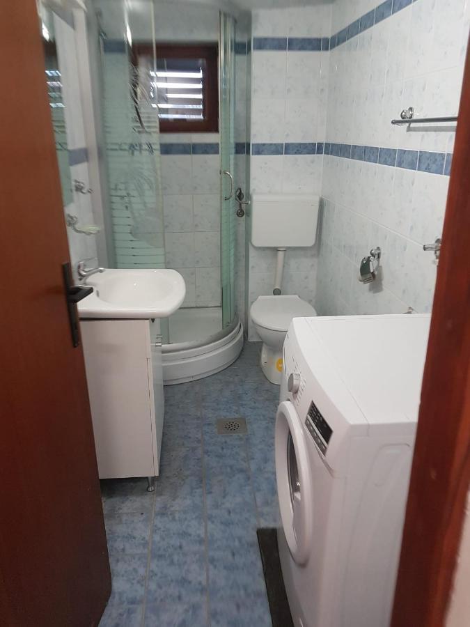 Apartmani Rab - Adrijana & Aleksandra Banjol Exterior photo