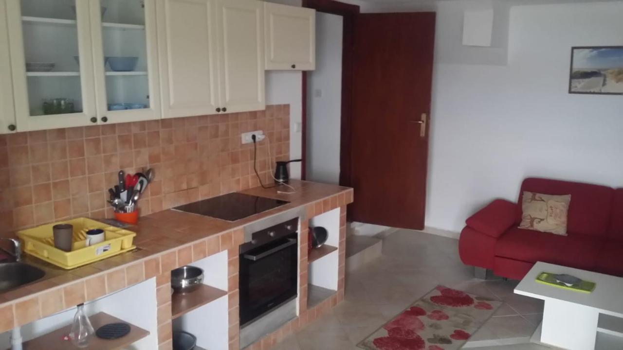 Apartmani Rab - Adrijana & Aleksandra Banjol Exterior photo